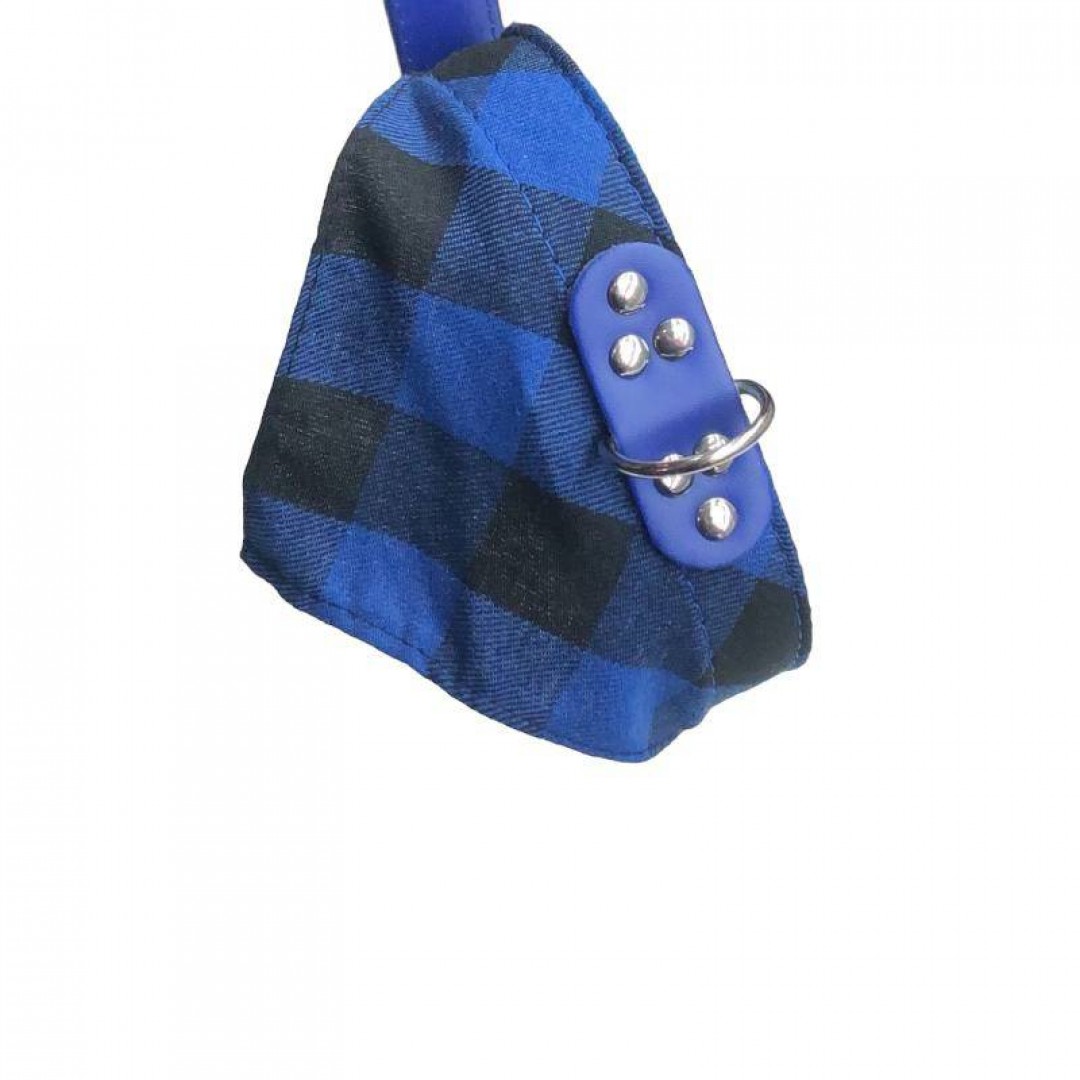 collar-cpanuelo-cuadrados-g